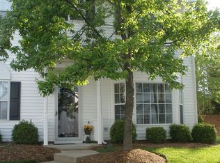 200 Pointe Crest Ct, Cary, NC 27513