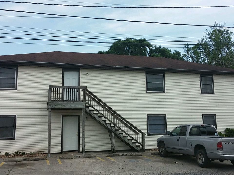 1st image of 101 1st Ave APT 2