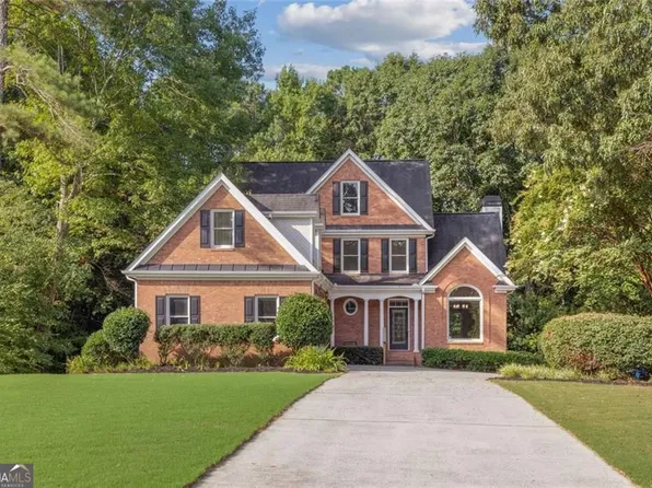 395 Amberbrook Cir, Grayson, GA 30017