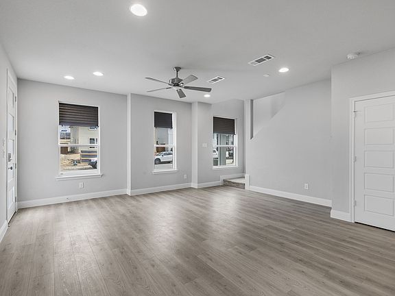 4th image of 6636 Windfall Dr #1SU32Q