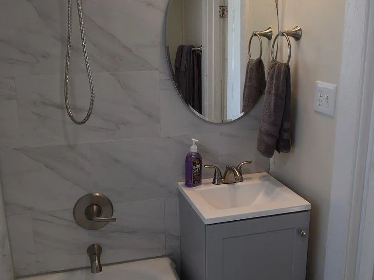 4917 Woodglen Dr — Photo 8