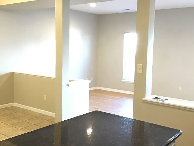 228 Meriweather Dr — Photo 5