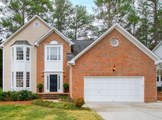107 Stokesay Ct, Cary, NC 27513