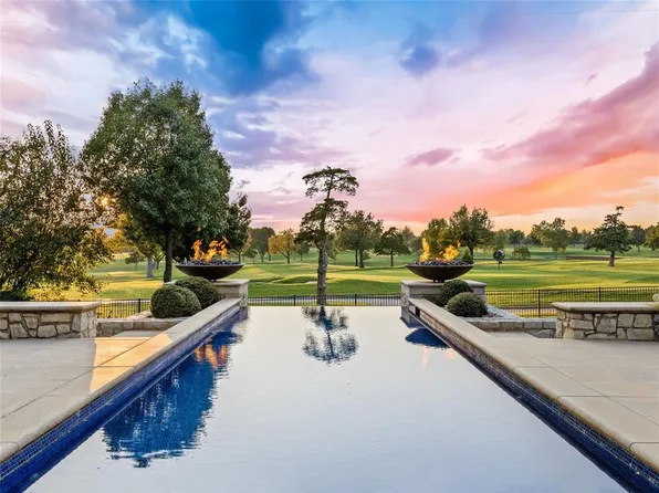 6510 N Hillcrest Ave, Nichols Hills, OK 73116