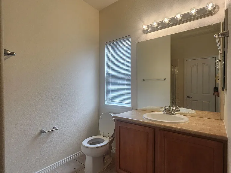 6259 S Newbern Way — Photo 8