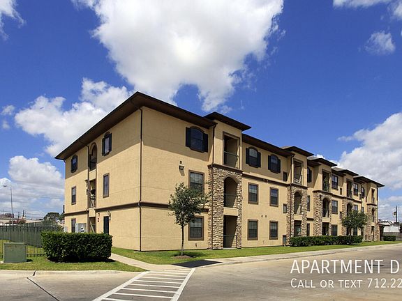 3rd image of 8631 Winkler Dr #3009