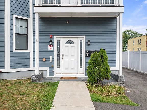 4th image of 18 Albion St #2