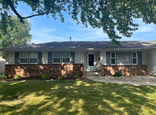 1110 Impala Dr, Henry, IL 61537
