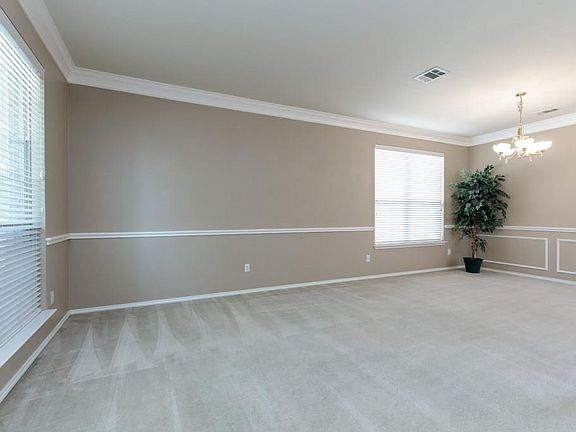 5th image of 4806 Winterview Dr