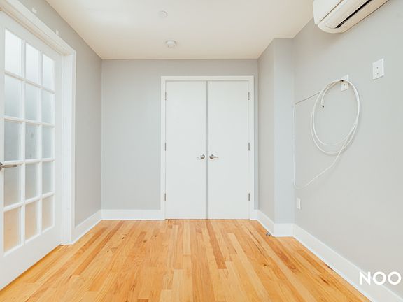 4th image of 115 Erasmus St #22A