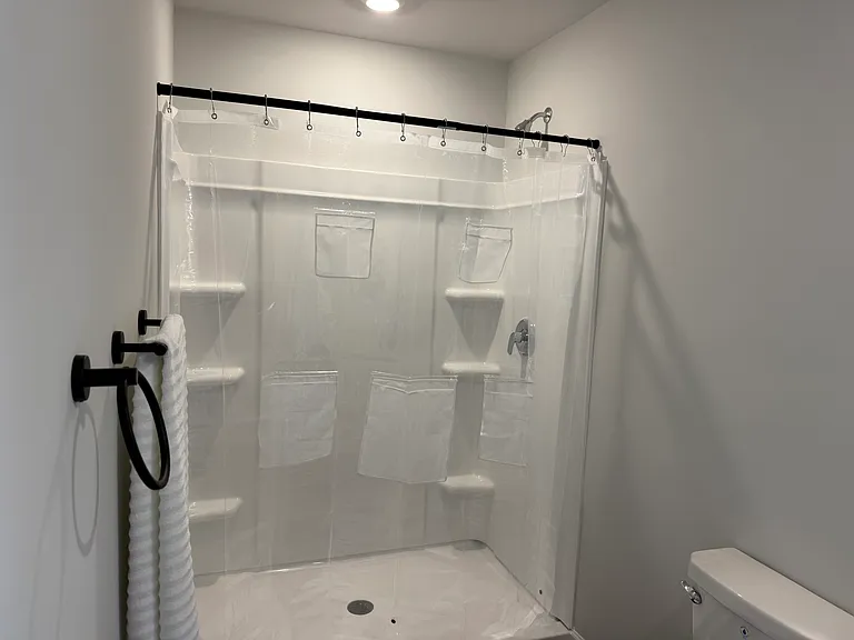 6434 Swainson St SW — Photo 8