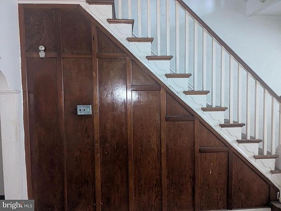 5th image of 1619 Reed St