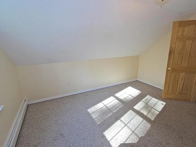 8 Maplewood Dr — Photo 15