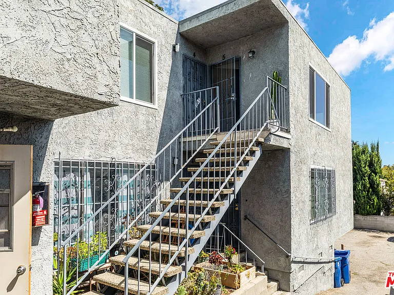 646 Tularosa Dr #4 — Photo 5