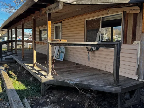 1745 Monrovia St, Susanville, CA 96130