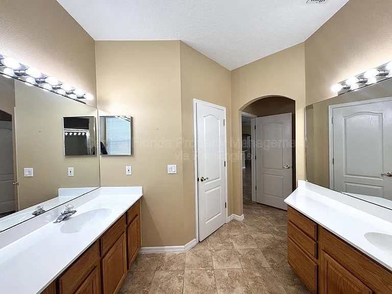 10118 Shortwood Ln — Photo 19