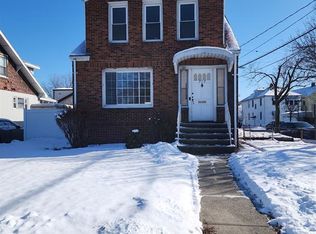 752 Ridge Rd, Lyndhurst, NJ 07071