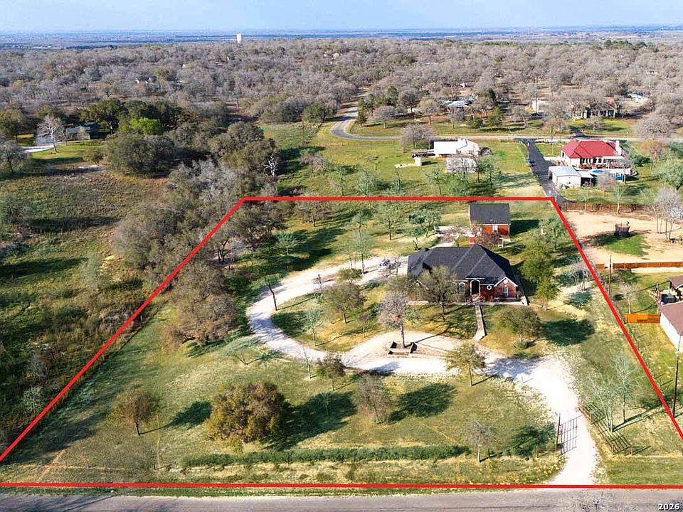 1st image of 1007 Bluebonnet Lane