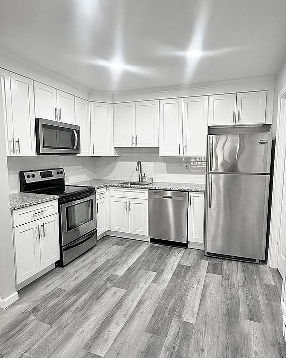 1st image of 136 Amberly Dr Unit N