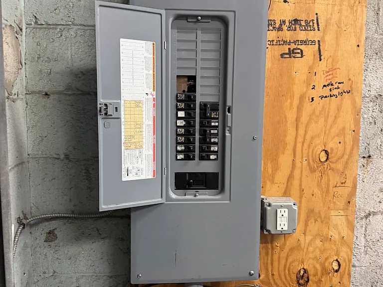 200 N Main St — Photo 10