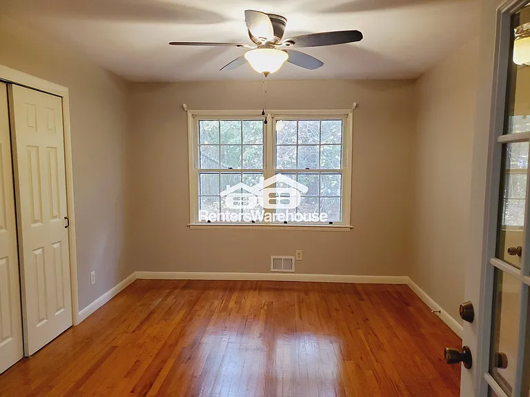 2020 Annette Ln — Photo 13