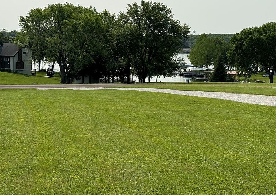 1st image of 1770 & 1771 Lake Viking Ter