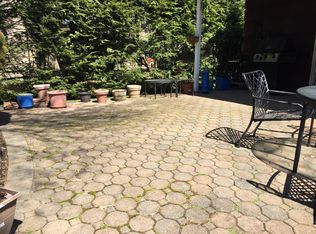 78 Harlan Dr, New Rochelle, NY 10804