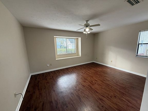 3rd image of 2260 NW 41st Pl