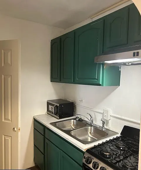 904 5th St NE — Photo 9