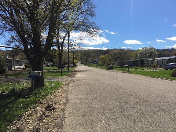 4th image of 5 Broughton Dr