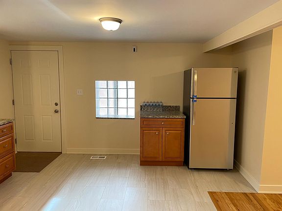 2nd image of 465 W 32nd St #1