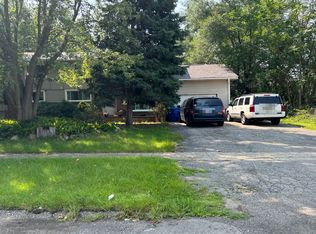 1479 Dundee Dr, Waterford, MI 48327