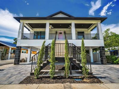 111 E Cedar St, Tarpon Springs, FL, 34689