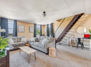 121 Mill St, Orono, ME 04473