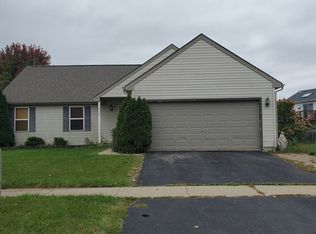 912 Joanne Ln, Harvard, IL 60033