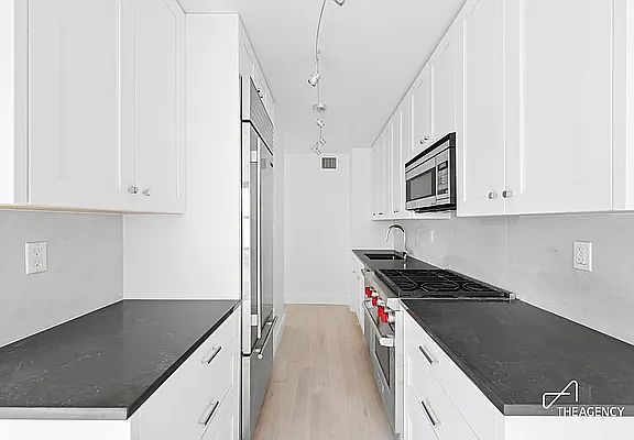 3rd image of 180 W End Ave APT 14F