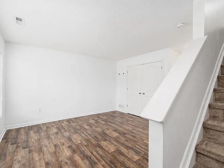 353 Laurel Creek St — Photo 12