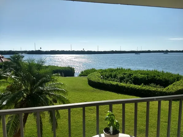 6295 Bahia Del Mar Cir APT 205, Saint Petersburg, FL 33715