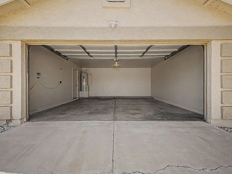 2049 E San Tan Ct — Photo 25
