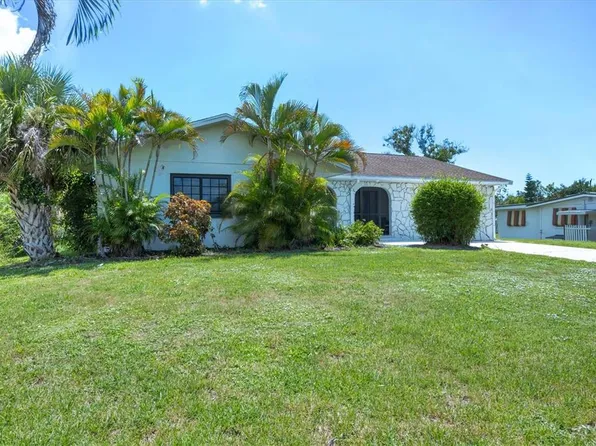 879 E 2nd St, Englewood, FL 34223