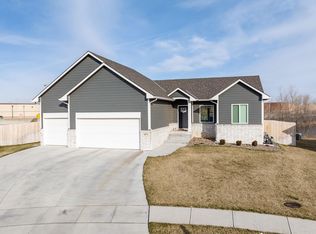 1917 N Amber Ridge St, Derby, KS 67037