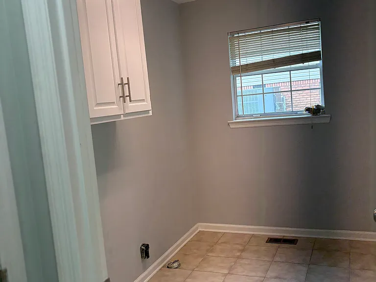 722 Creek Dr — Photo 21