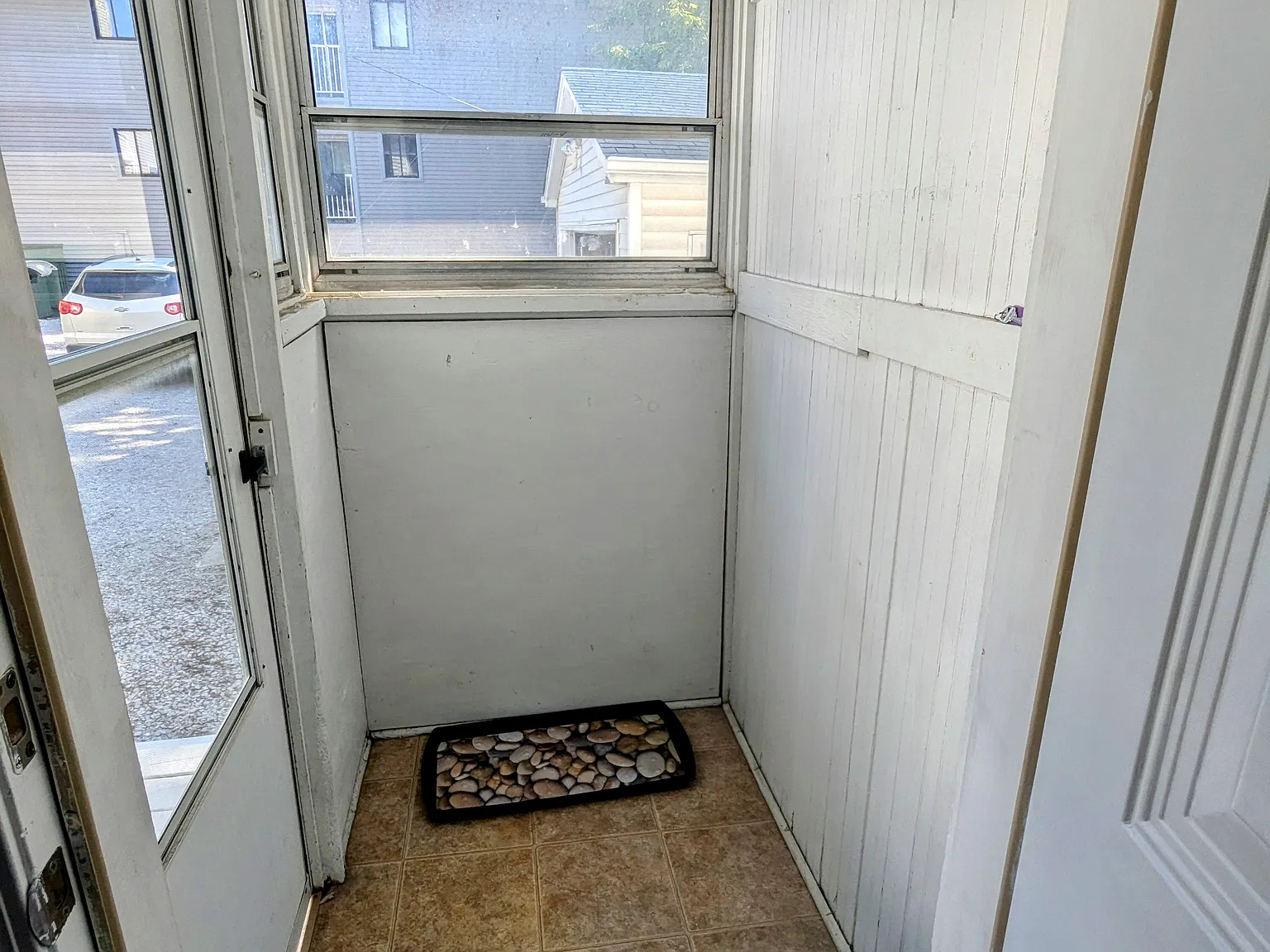 2 bed, 1000 sqft, $1,200 — Photo 4
