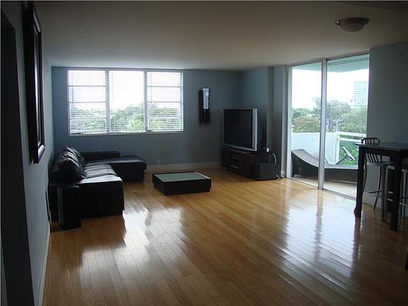 5th image of 3301 NE 5th Ave APT 901