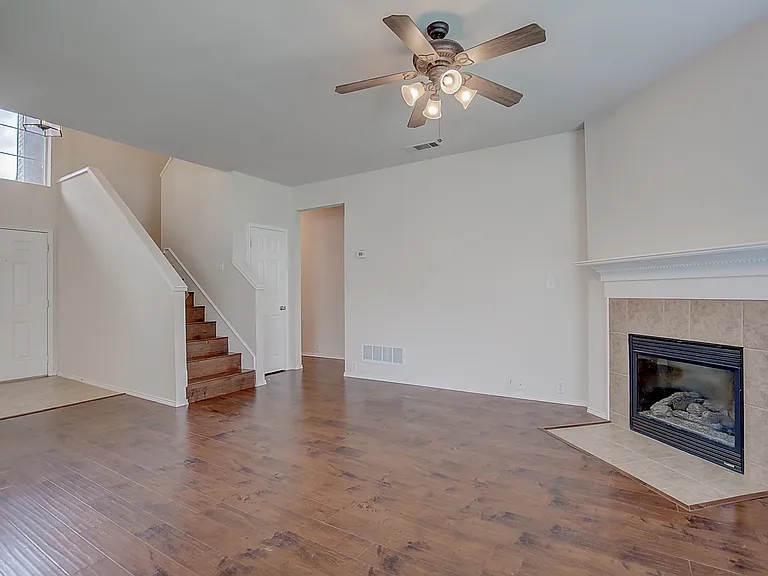 2609 Monroe Dr — Photo 8
