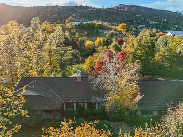 8658 Knobhill Cir, Redding, CA 96001