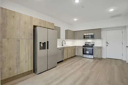 1142 Gunter St #203 Photo 1