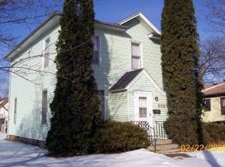 805 Elm Ave E, Waseca, MN 56093