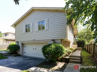 1718 Harding Rd, Northfield, IL 60093