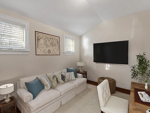5th image of 16 Green St Unit 1
